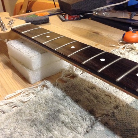 Limpieza y nutrimiento del diapasón.